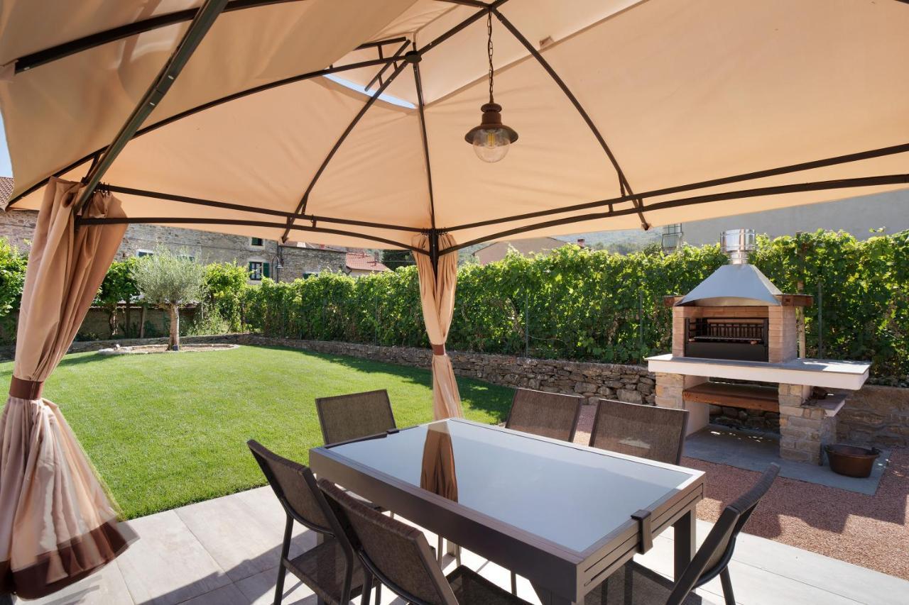 Agriturismo Il Borgo - Lavanda วิลลาโนวา ดัลเบงกา ภายนอก รูปภาพ